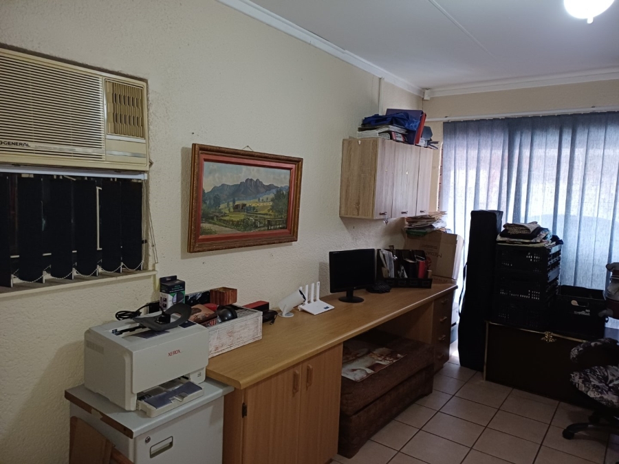 3 Bedroom Property for Sale in Pellissier Free State